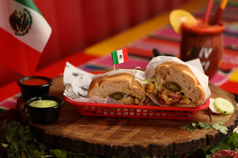 Torta Salchicha con Huevo